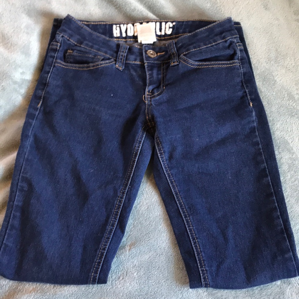 Skinny jegging